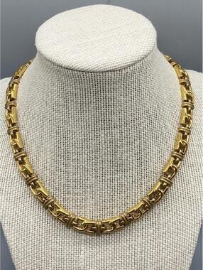 DD Logo Choker Gold Tone Fashionable Jewelry